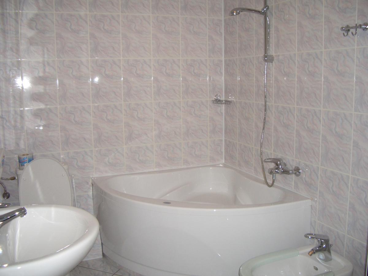 Restauracja - Hotel Nova Skepe Dış mekan fotoğraf